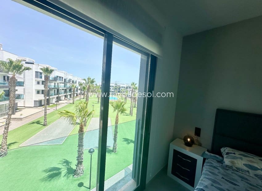 3 chambre Penthouse à vendre à El Raso avec piscine - 299 995 € (Ref: 9922900)