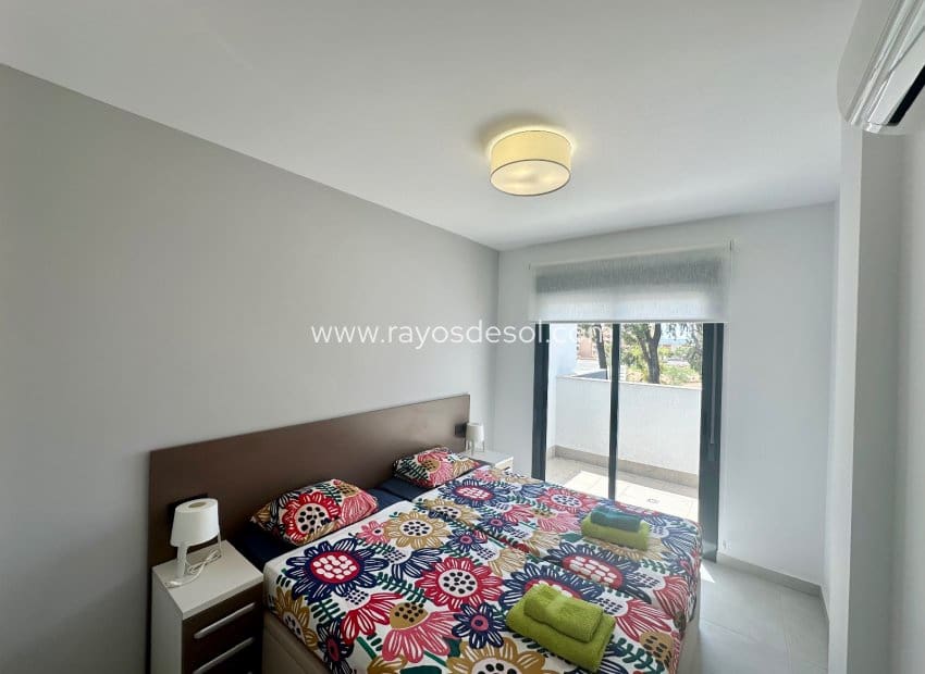 3 chambre Penthouse à vendre à El Raso avec piscine - 299 995 € (Ref: 9922900)