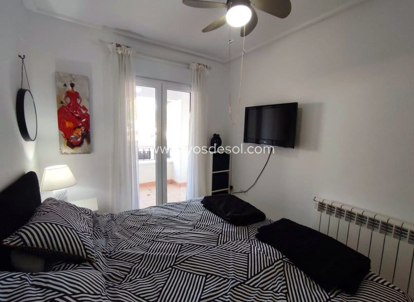 2 Zimmer Apartment zu verkaufen in Hacienda Riquelme mit Pool - 189.995 € (Ref: 9922901)