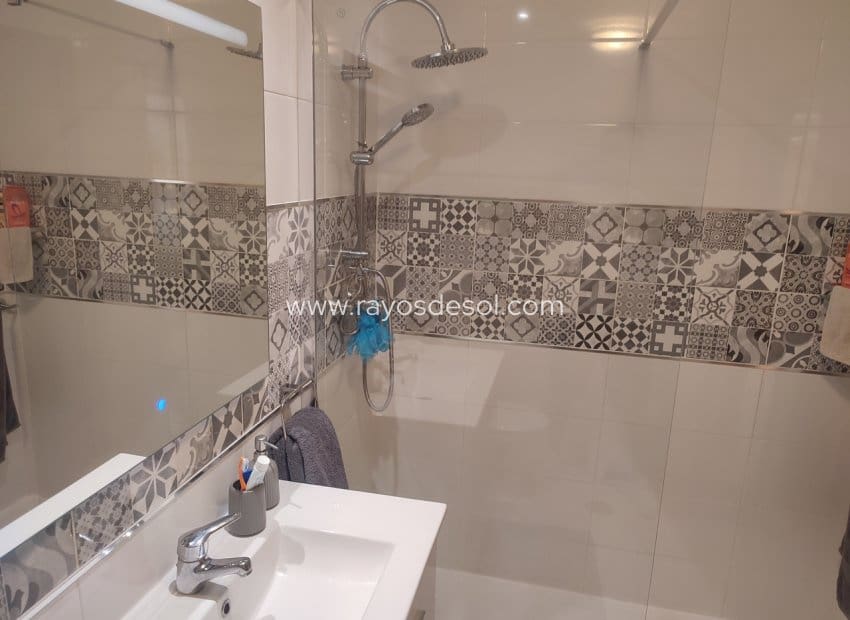 2 Zimmer Apartment zu verkaufen in Hacienda Riquelme mit Pool - 189.995 € (Ref: 9922901)