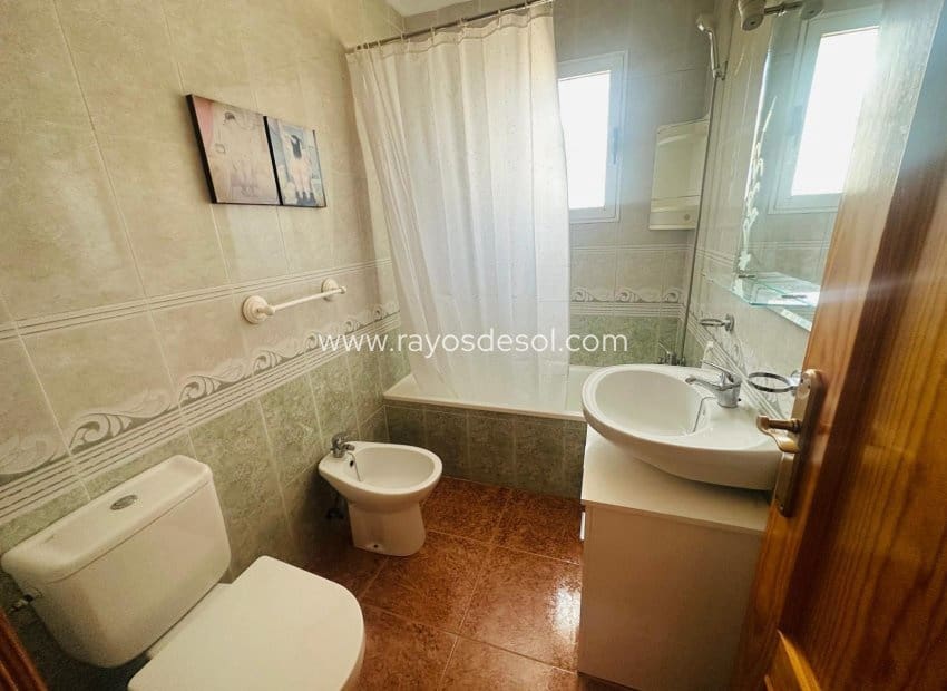 Casa de 3 habitaciones en Vistabella en venta con piscina - 179.000 € (Ref: 9922903)