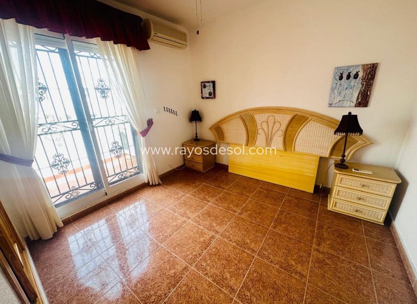 Casa de 3 habitaciones en Vistabella en venta con piscina - 179.000 € (Ref: 9922903)