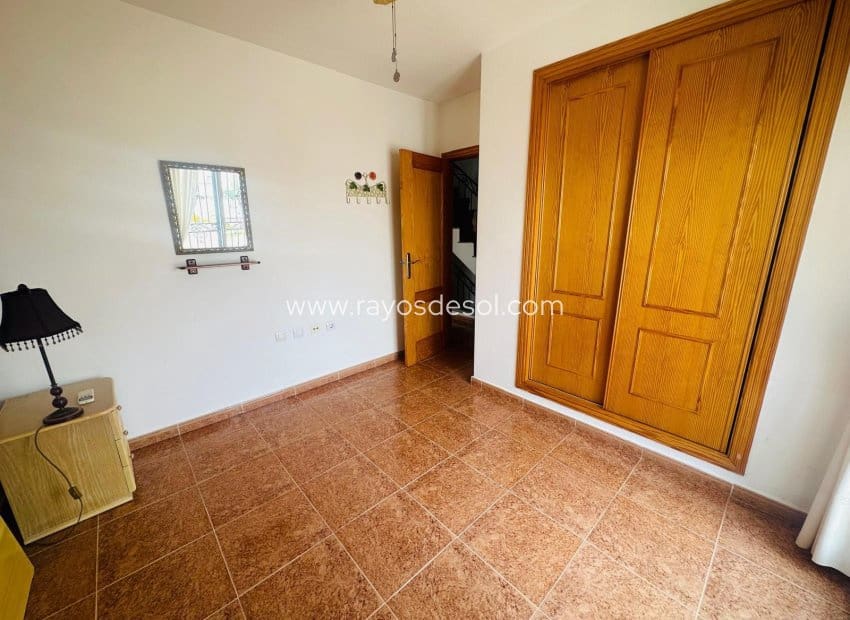 Casa de 3 habitaciones en Vistabella en venta con piscina - 179.000 € (Ref: 9922903)