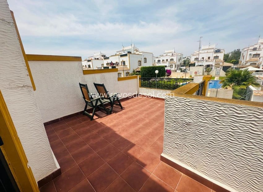 Casa de 3 habitaciones en Vistabella en venta con piscina - 179.000 € (Ref: 9922903)