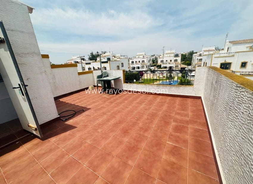 Casa de 3 habitaciones en Vistabella en venta con piscina - 179.000 € (Ref: 9922903)