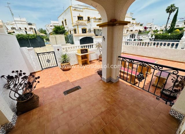 Casa de 3 habitaciones en Vistabella, Orihuela en venta con piscina - 179.000 € (Ref: 9922903)
