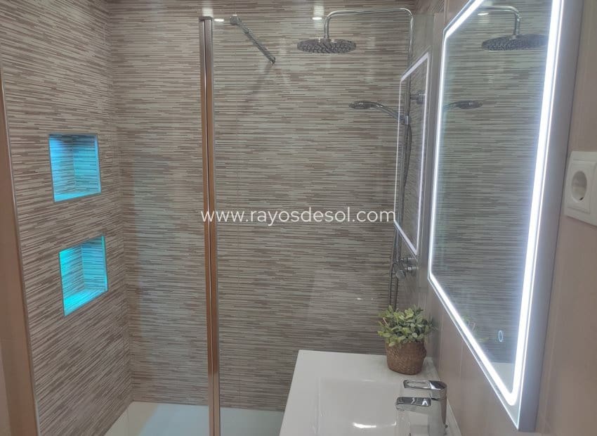 2 bedroom Apartment for sale in Hacienda Riquelme with pool - € 199,995 (Ref: 9925168)