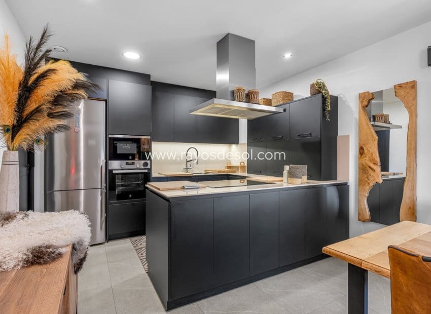 3 sypialnia Willa na sprzedaż w Benijofar z basenem - 699 000 € (Ref: 9929969)