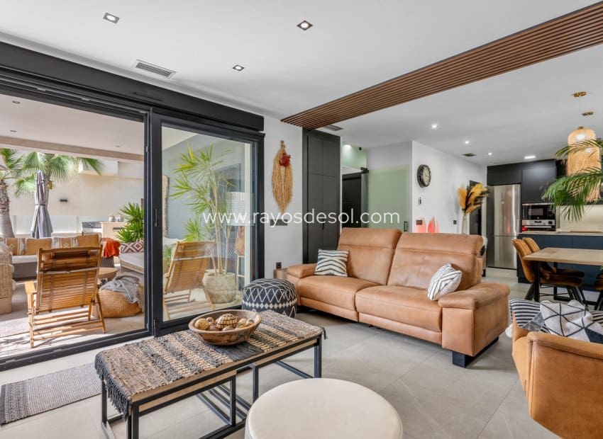 3 sypialnia Willa na sprzedaż w Benijofar z basenem - 699 000 € (Ref: 9929969)