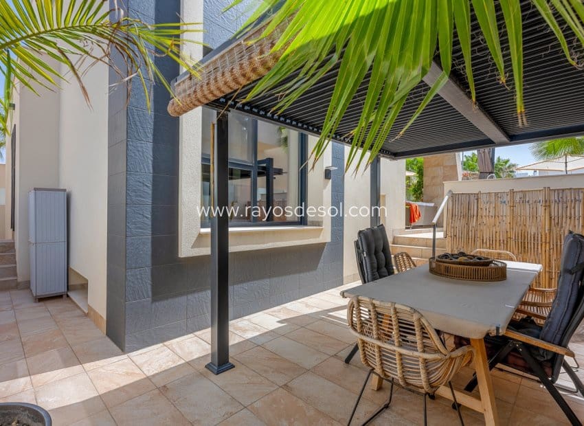 3 sypialnia Willa na sprzedaż w Benijofar z basenem - 699 000 € (Ref: 9929969)