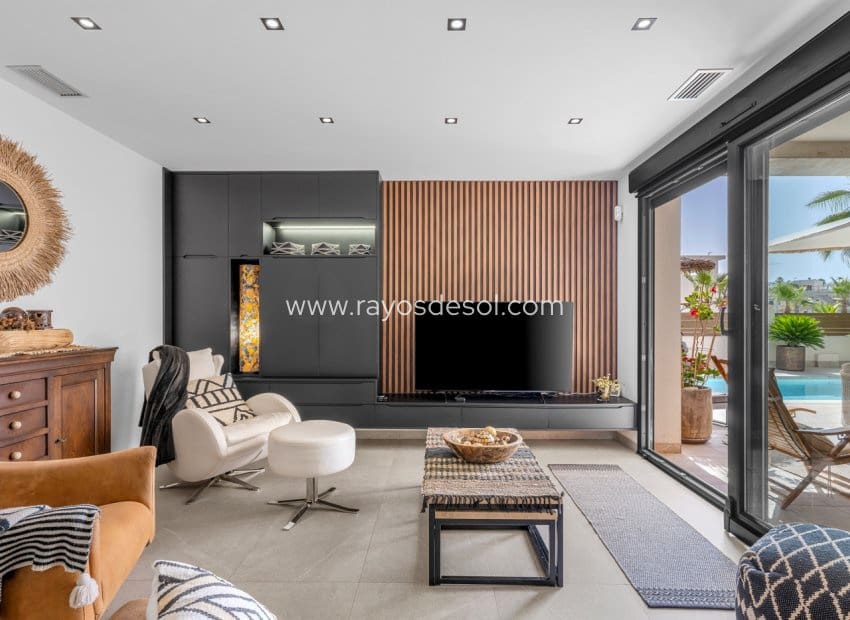 3 sypialnia Willa na sprzedaż w Benijofar z basenem - 699 000 € (Ref: 9929969)