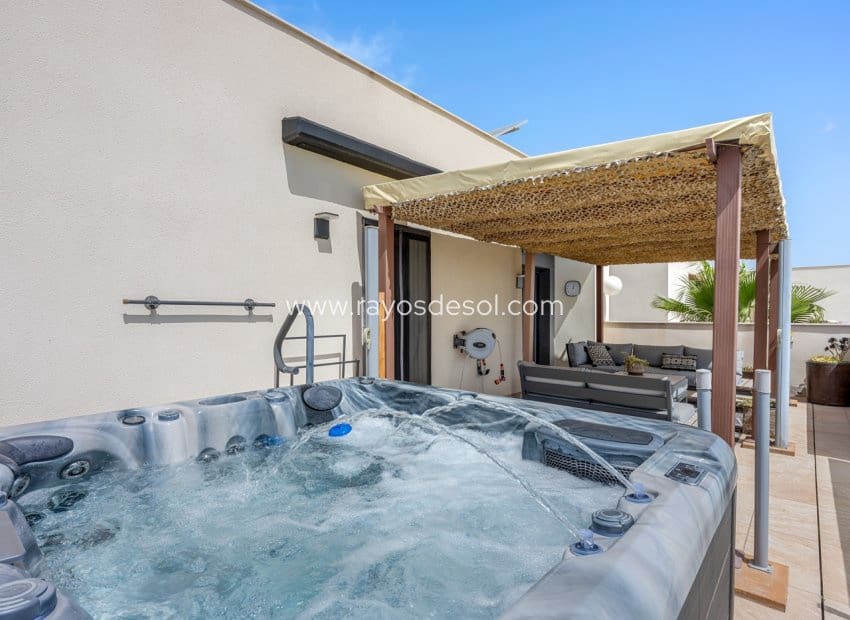 3 sypialnia Willa na sprzedaż w Benijofar z basenem - 699 000 € (Ref: 9929969)