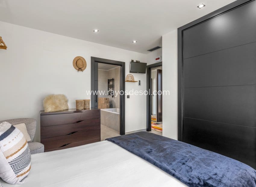 3 sypialnia Willa na sprzedaż w Benijofar z basenem - 699 000 € (Ref: 9929969)