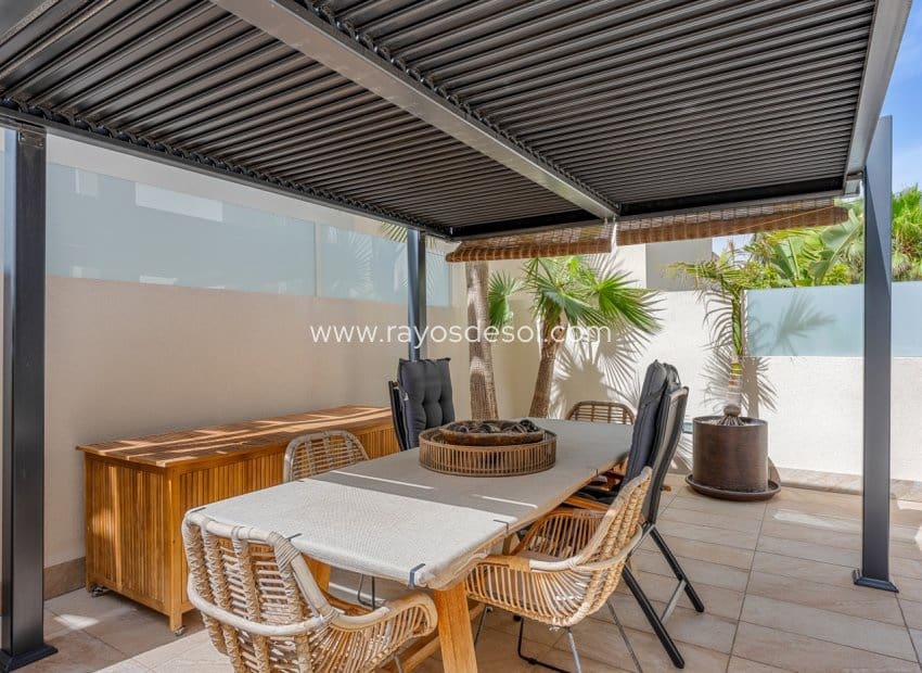 3 sypialnia Willa na sprzedaż w Benijofar z basenem - 699 000 € (Ref: 9929969)