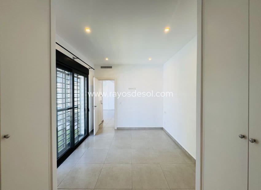 Chalet de 3 habitaciones en Lo Pagan en venta con piscina - 550.000 € (Ref: 9935311)