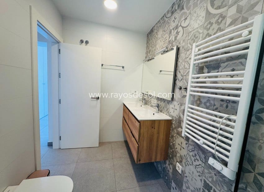 Chalet de 3 habitaciones en Lo Pagan en venta con piscina - 550.000 € (Ref: 9935311)