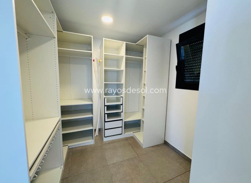 Chalet de 3 habitaciones en Lo Pagan en venta con piscina - 550.000 € (Ref: 9935311)