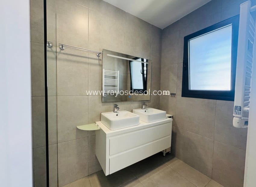 3 Zimmer Villa zu verkaufen in Lo Pagan mit Pool - 550.000 € (Ref: 9935311)