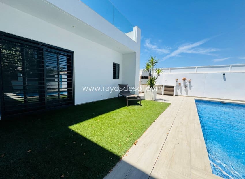 3 Zimmer Villa zu verkaufen in Lo Pagan mit Pool - 550.000 € (Ref: 9935311)