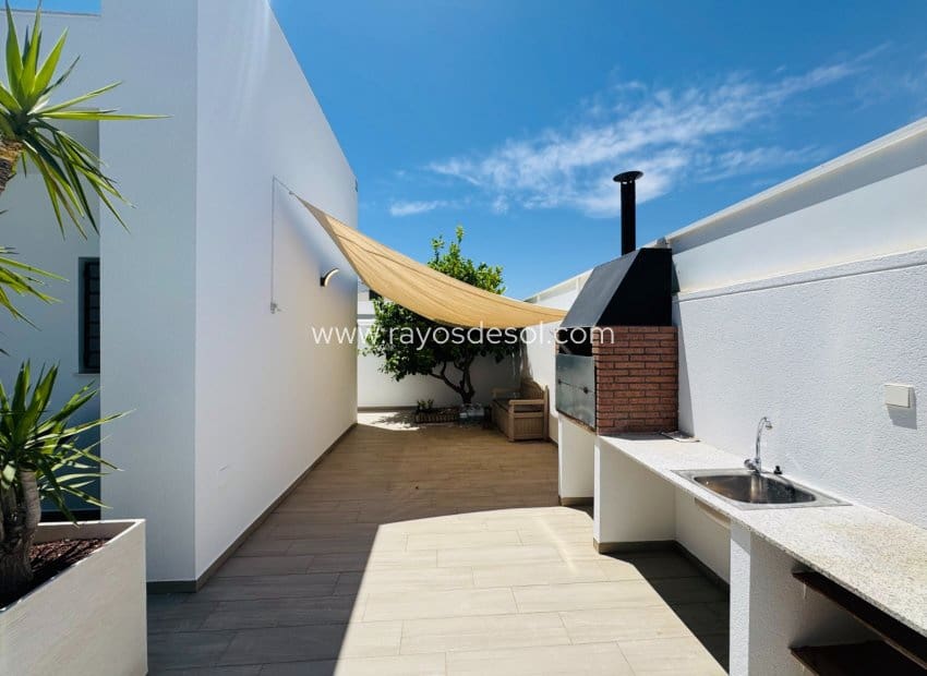 3 Zimmer Villa zu verkaufen in Lo Pagan mit Pool - 550.000 € (Ref: 9935311)