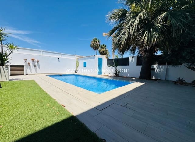 Chalet de 3 habitaciones en Lo Pagan, San Pedro del Pinatar en venta con piscina - 550.000 € (Ref: 9935311)
