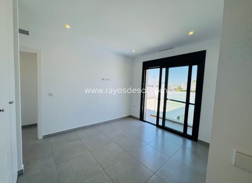 3 bedroom Villa for sale in Lo Pagan with pool - € 550,000 (Ref: 9935311)