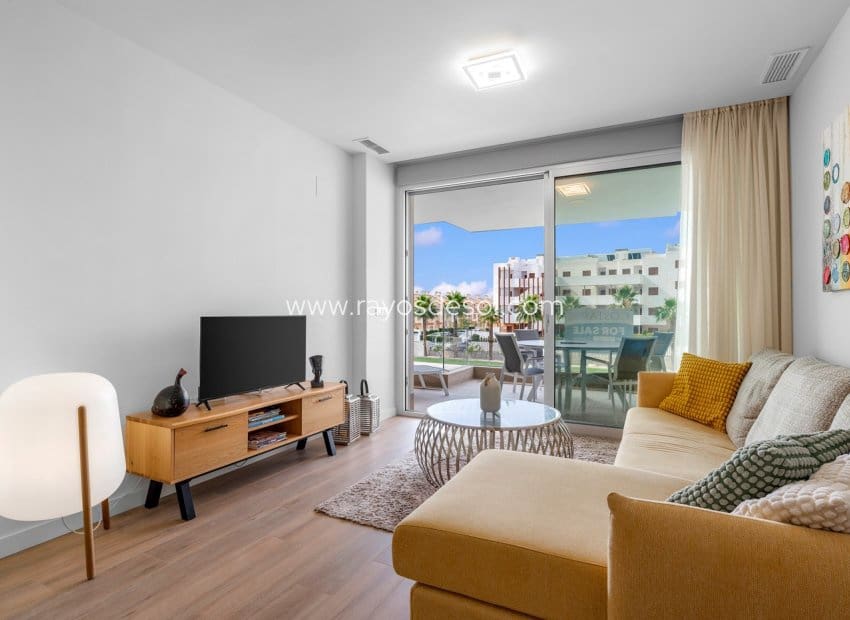2 soverom Leilighet til salgs i Los Dolses med svømmebasseng - € 279 000 (Ref: 9935312)