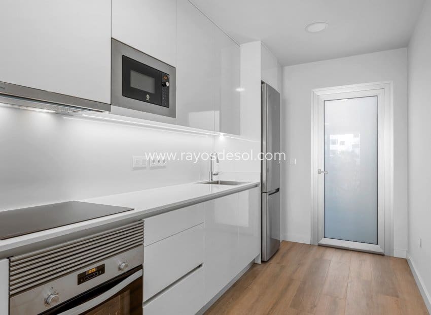 2 soverom Leilighet til salgs i Los Dolses med svømmebasseng - € 279 000 (Ref: 9935312)