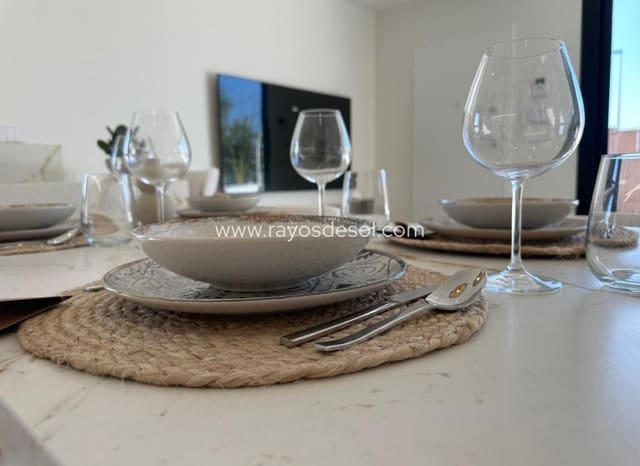 Casa de 2 habitaciones en Santiago de la Ribera, San Javier en venta con piscina - 444.500 € (Ref: 9935313)