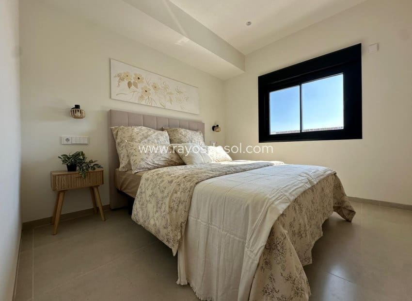 2 sovrum Hus till salu i Santiago de la Ribera med pool - 444 500 € (Ref: 9935313)