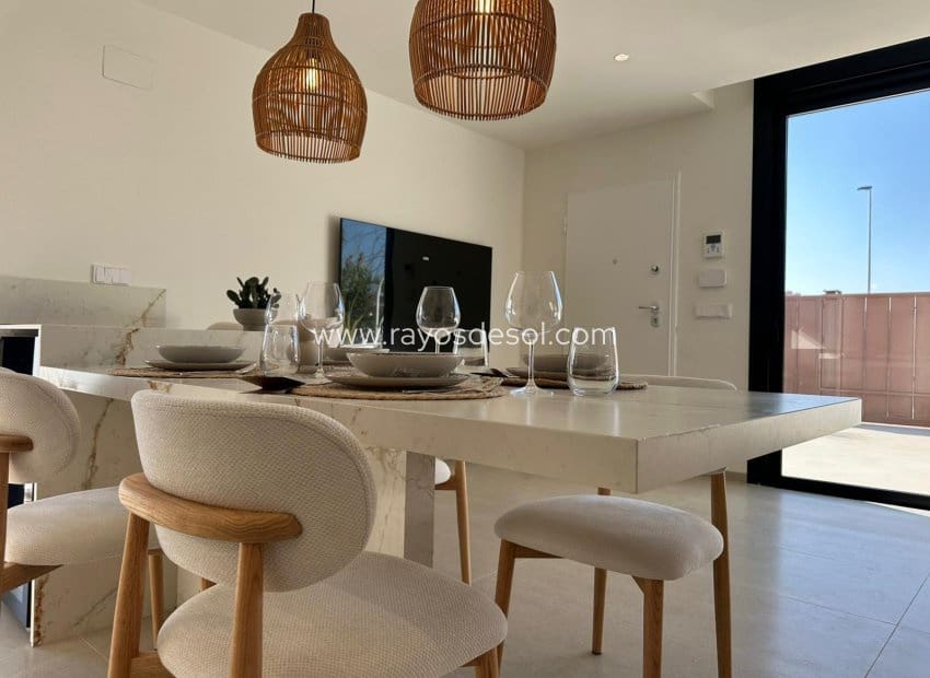2 sovrum Hus till salu i Santiago de la Ribera med pool - 444 500 € (Ref: 9935313)
