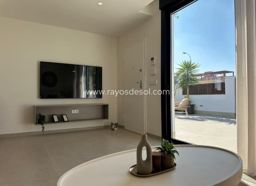 2 sovrum Hus till salu i Santiago de la Ribera med pool - 444 500 € (Ref: 9935313)