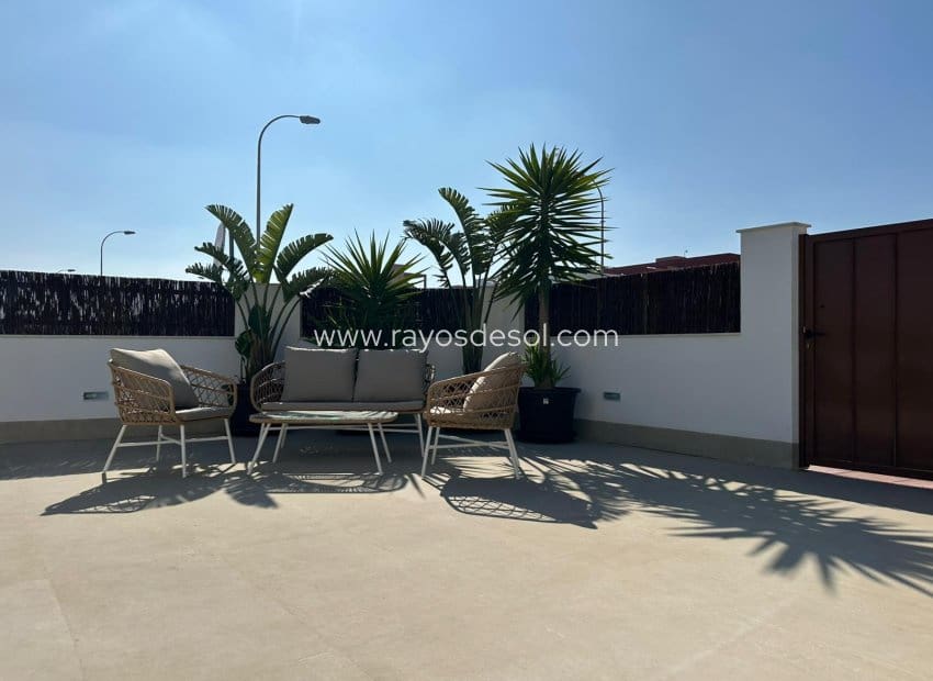 2 sovrum Hus till salu i Santiago de la Ribera med pool - 444 500 € (Ref: 9935313)