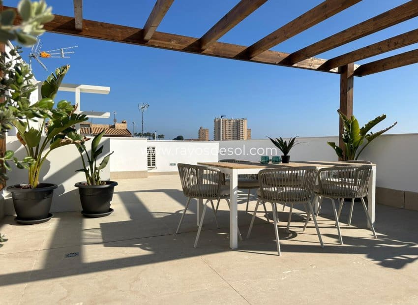 2 sovrum Hus till salu i Santiago de la Ribera med pool - 444 500 € (Ref: 9935313)
