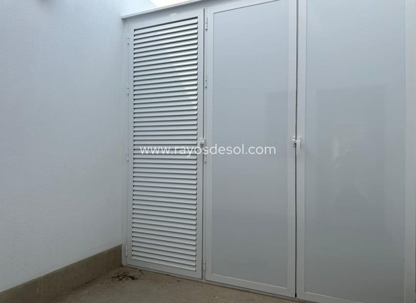 2 sovrum Hus till salu i Santiago de la Ribera med pool - 444 500 € (Ref: 9935313)