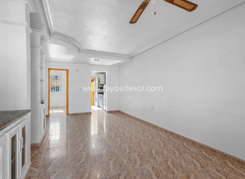 3 quarto Casa em Banda para venda em Filipinas com piscina - 189 000 € (Ref: 9935314)