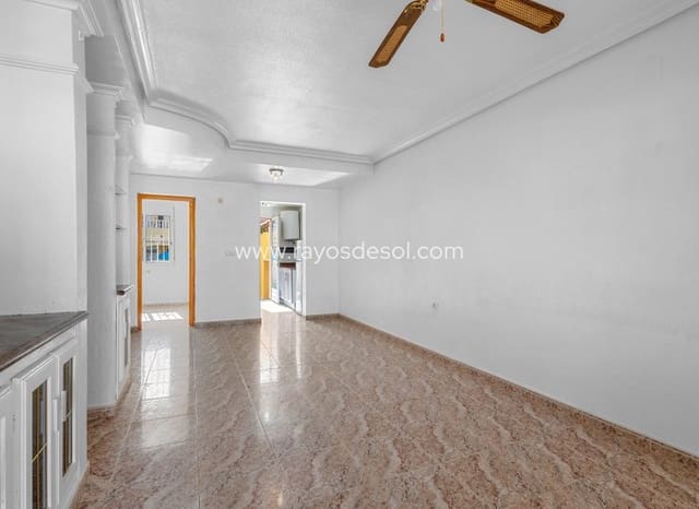 3 makuuhuone Omakotitalo myytävänä paikassa Las Filipinas mukana uima-altaan - 179 000 € (Ref: 9935314)