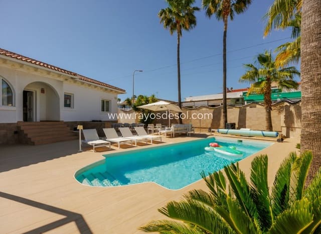 5 quarto Moradia para venda em Ciudad Quesada, Rojales com piscina - 590 000 € (Ref: 9940739)