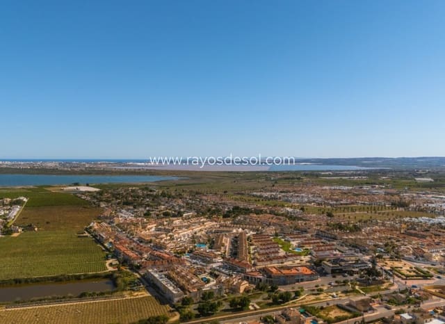 5 quarto Moradia para venda em Ciudad Quesada, Rojales com piscina - 590 000 € (Ref: 9940739)