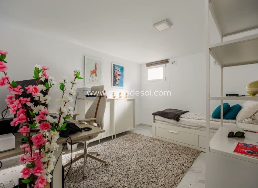5 quarto Moradia para venda em Rojales com piscina - 590 000 € (Ref: 9940739)