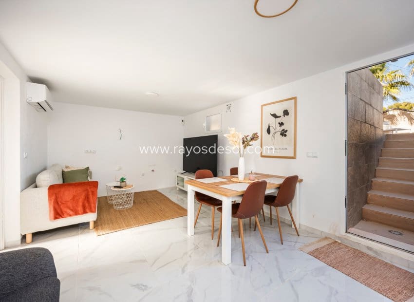 5 bedroom Villa for sale in Rojales with pool - € 590,000 (Ref: 9940739)
