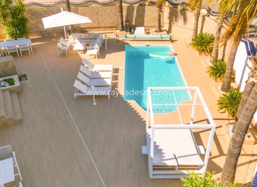 5 bedroom Villa for sale in Rojales with pool - € 590,000 (Ref: 9940739)