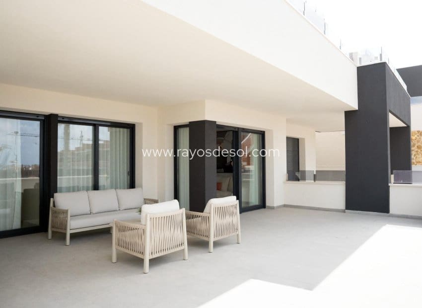 2 bedroom Apartment for sale in Ciudad Quesada with pool - € 314,000 (Ref: 9940741)