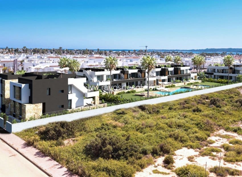 2 bedroom Apartment for sale in Ciudad Quesada with pool - € 314,000 (Ref: 9940741)
