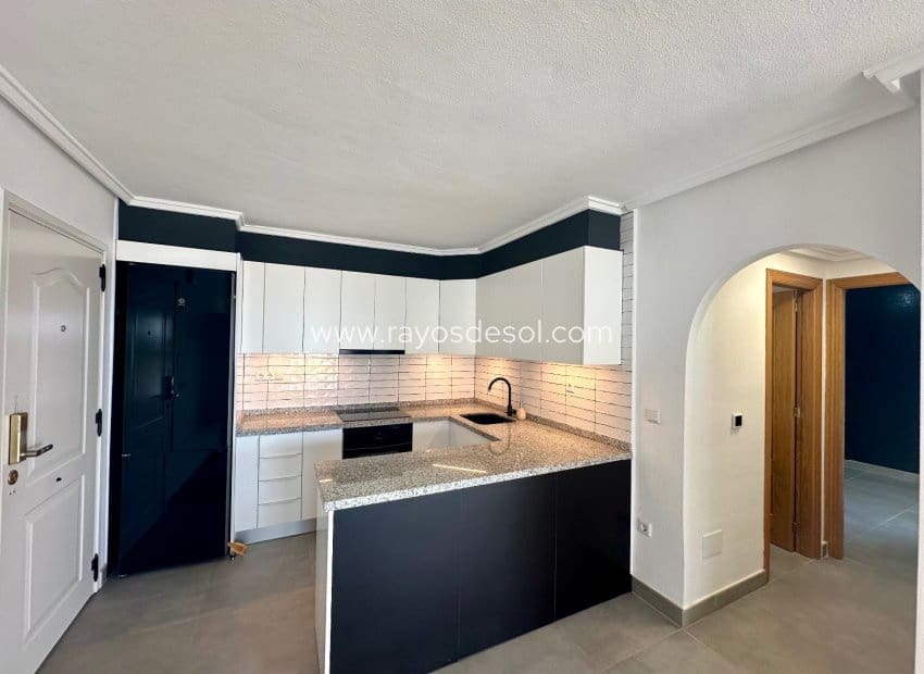3 slaapkamer Appartement te koop in Ciudad Quesada met zwembad - € 205.000 (Ref: 9940742)
