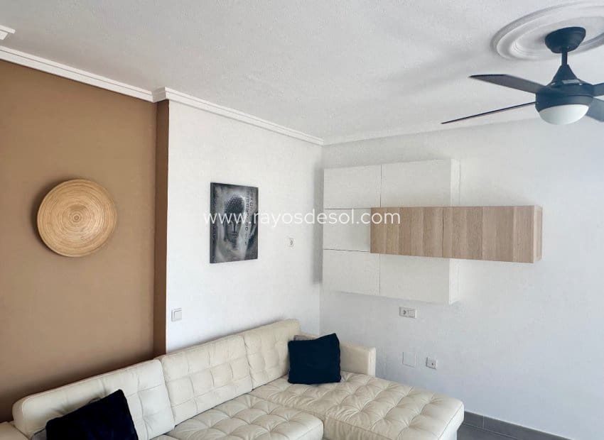 3 slaapkamer Appartement te koop in Ciudad Quesada met zwembad - € 205.000 (Ref: 9940742)