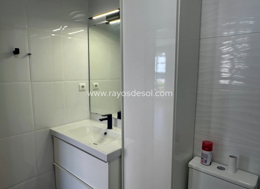 3 slaapkamer Appartement te koop in Ciudad Quesada met zwembad - € 205.000 (Ref: 9940742)