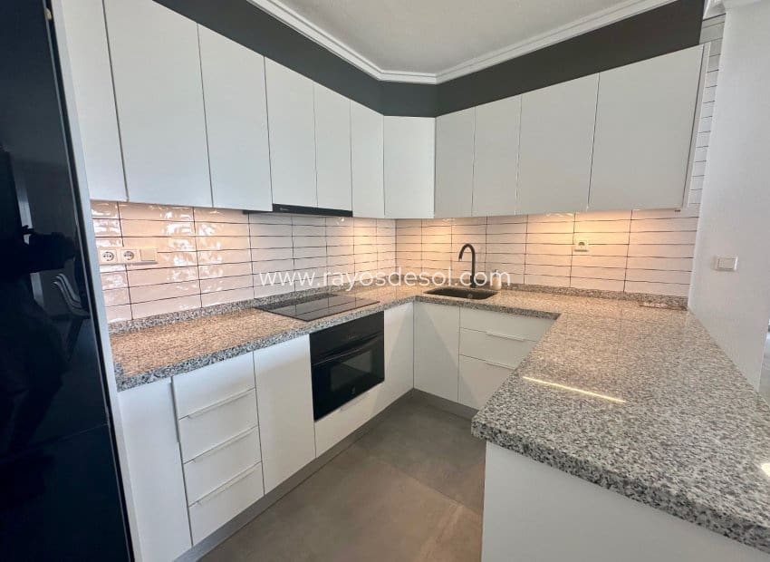 3 slaapkamer Appartement te koop in Ciudad Quesada met zwembad - € 205.000 (Ref: 9940742)