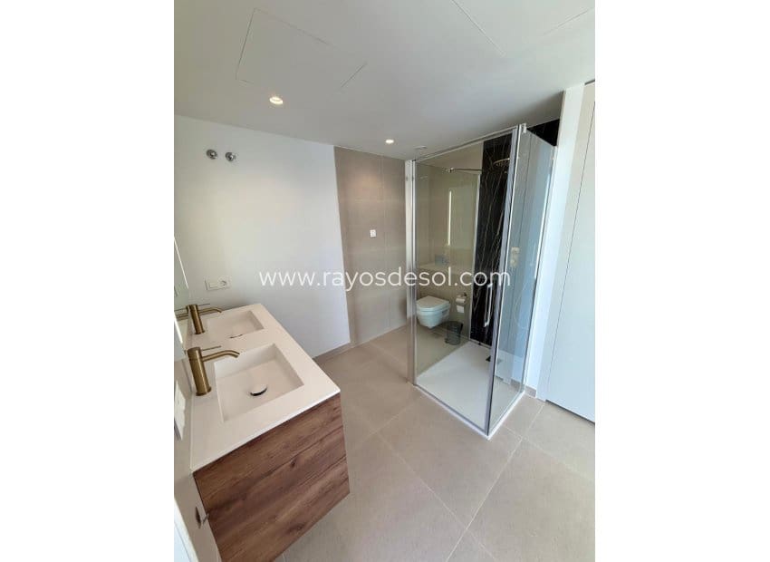 Chalet de 3 habitaciones en Finestrat en venta con piscina garaje - 899.000 € (Ref: 9943277)