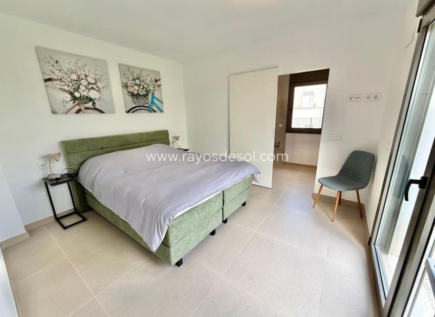 Chalet de 3 habitaciones en Finestrat en venta con piscina garaje - 899.000 € (Ref: 9943277)